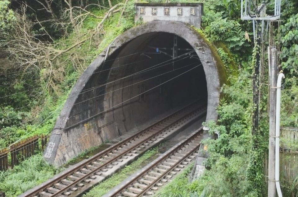 北廻鐡路車站與隧道工程