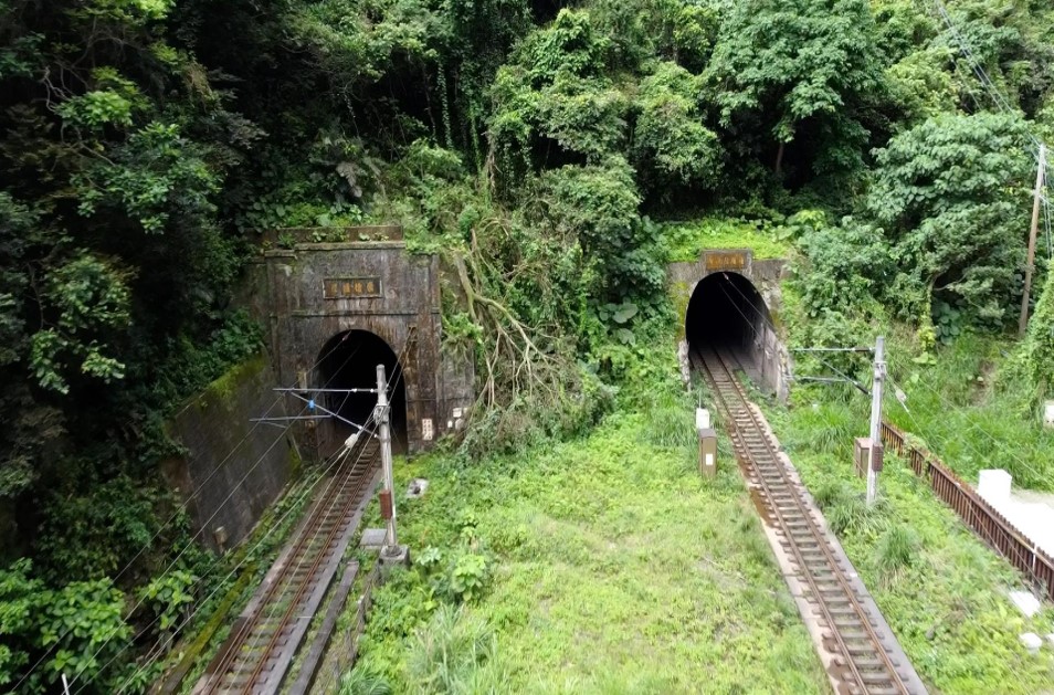 北廻鐡路車站與隧道工程