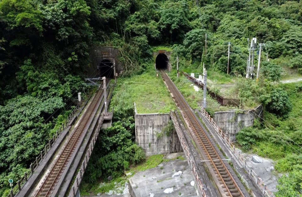 北廻鐡路車站與隧道工程