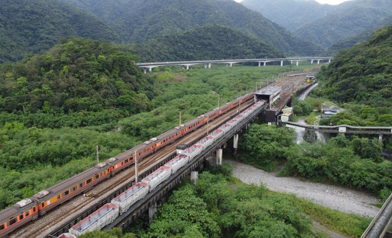 北迴鐵路雙軌化主要雙線橋樑工程