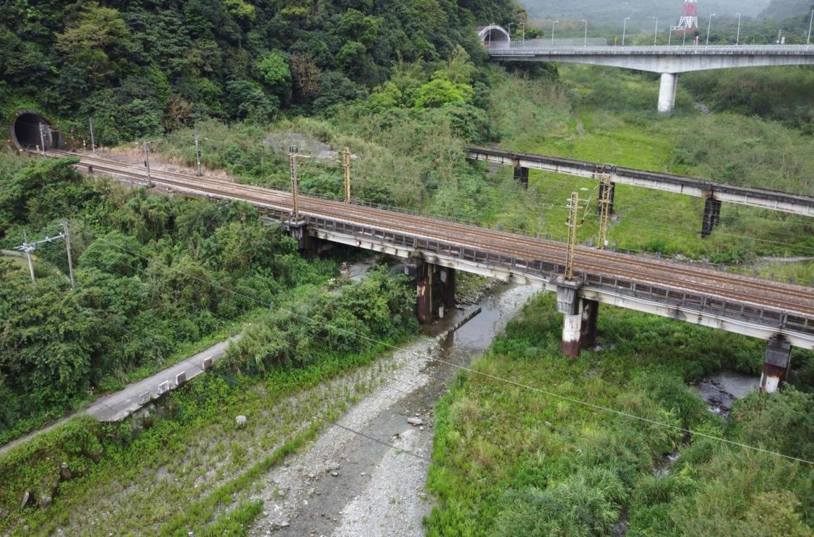 北迴鐵路雙軌化主要雙線橋樑工程