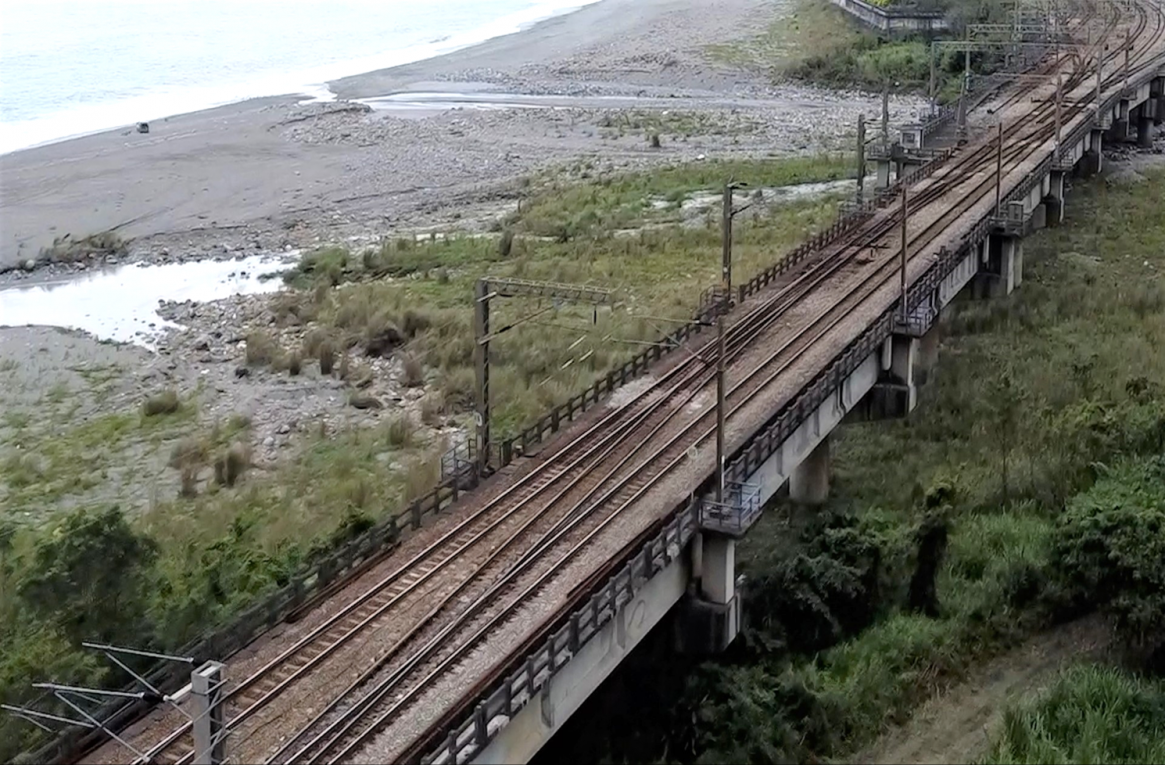 北迴鐵路雙軌化主要雙線橋樑工程