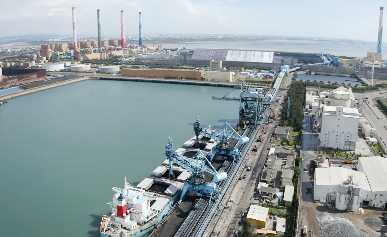 十四項基本建設台中火力發電廠卸煤碼頭