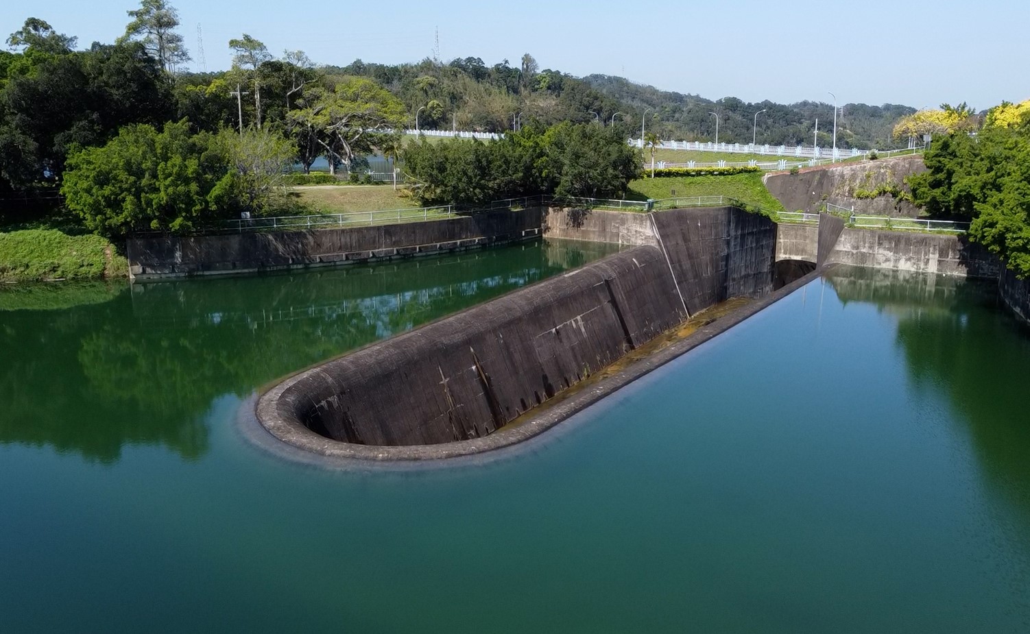 東興淨水場水源永和山水庫溢洪道