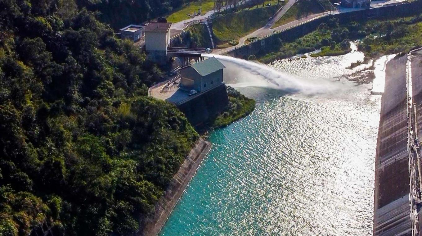 鯉魚潭淨水場水源鯉魚潭水庫主要設施出水工