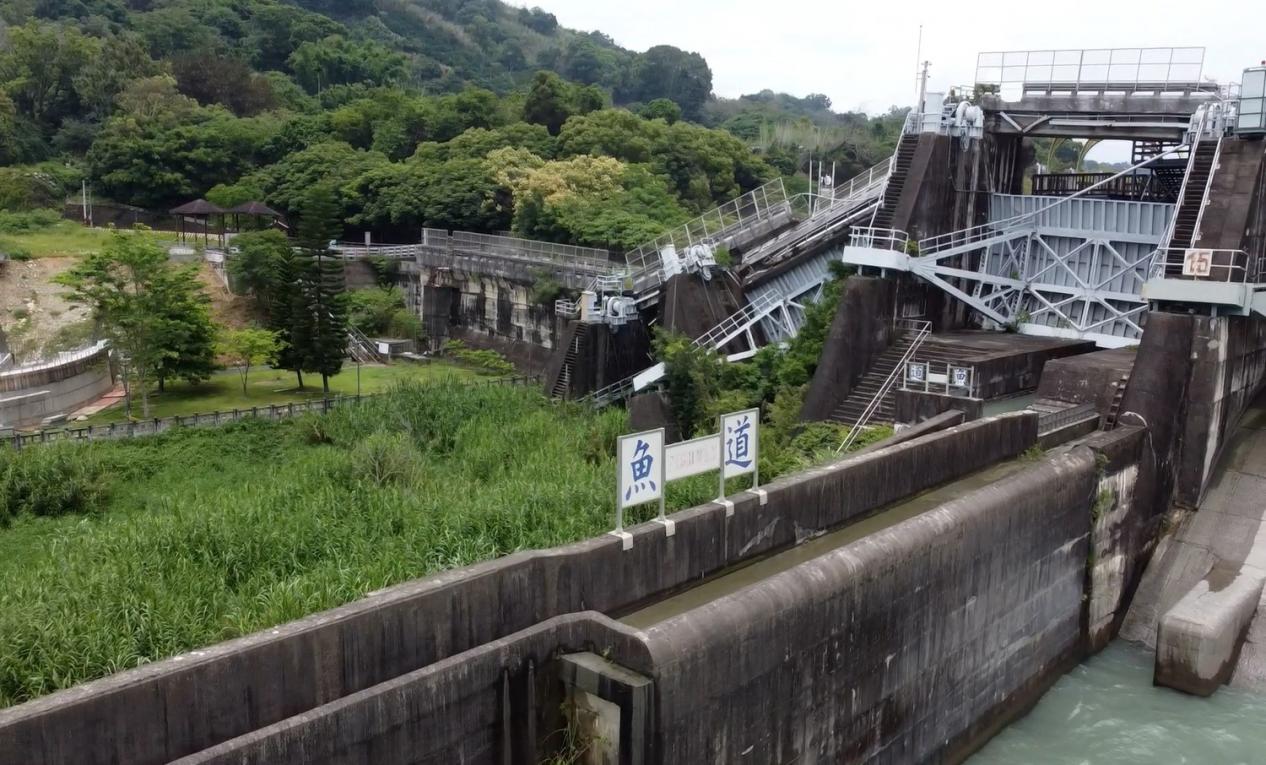 大台中地區公共給水石岡壩921地震後增建魚道