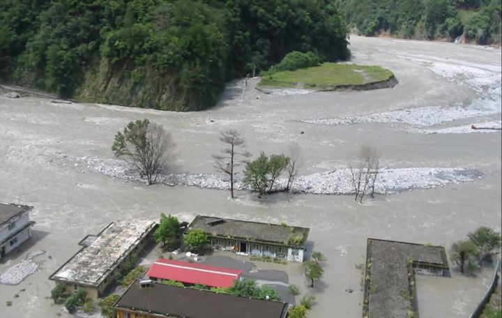 大甲溪流域2004年敏督利風災青山電廠辦公區淹水