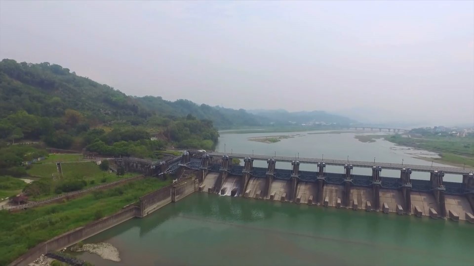 大甲溪流域石岡壩俯瞰