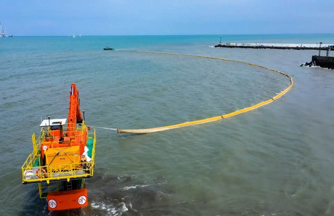 離岸風電場海底佈纜