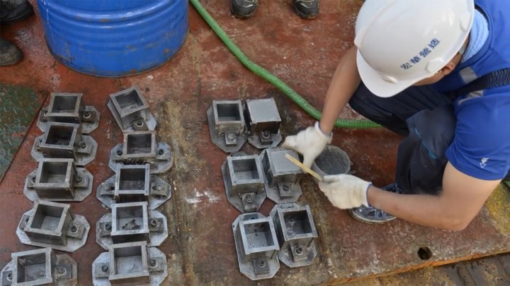 海氣象觀測塔水下基礎鋼管樁工程