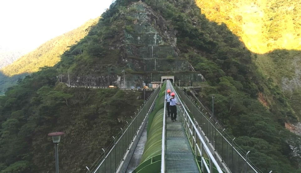 濁水溪流域新武界引水隧道過河段輸水鋼管拱橋