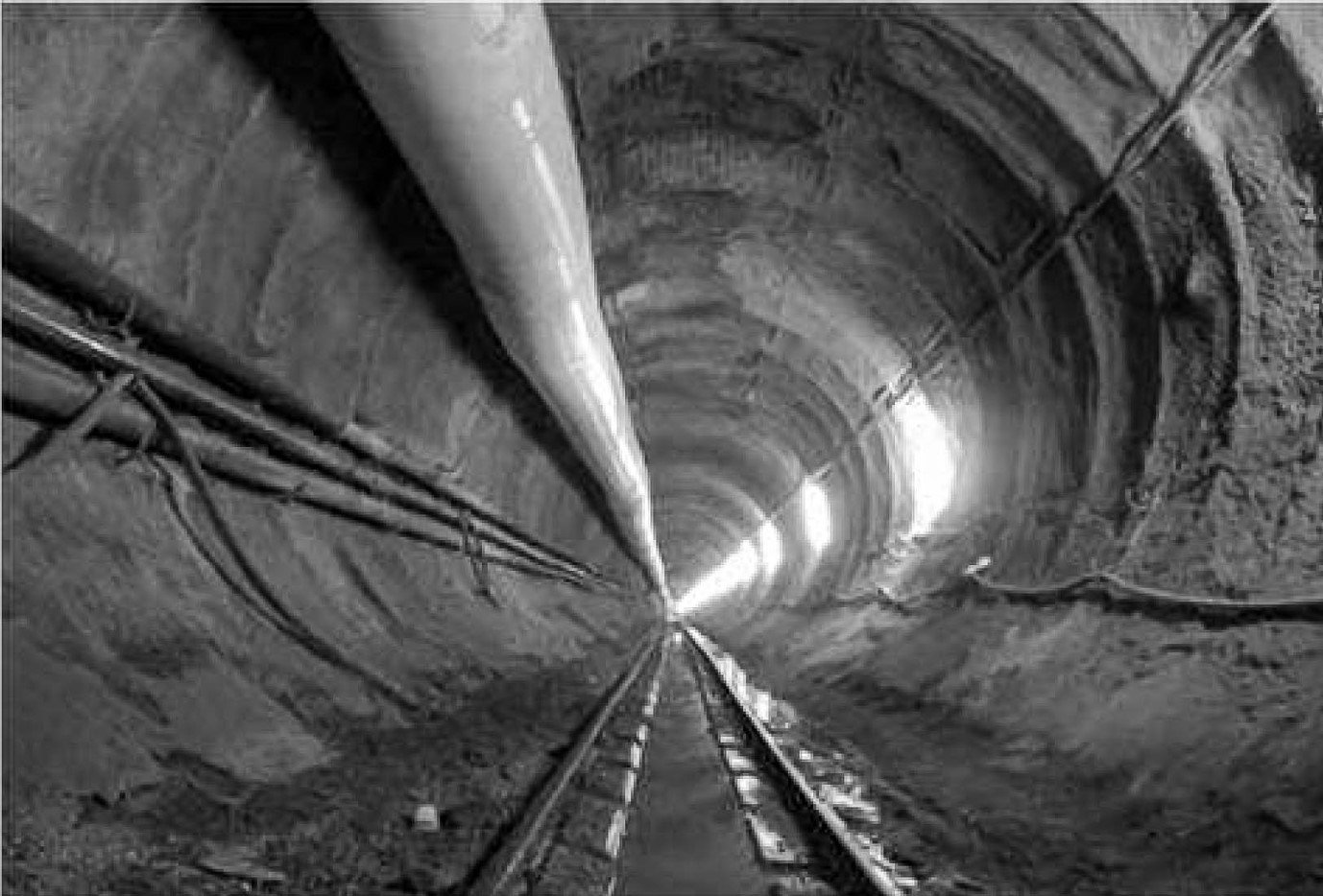 濁水溪流域新武界引水隧道圓型隧道（內徑5.24公尺、TBM段）