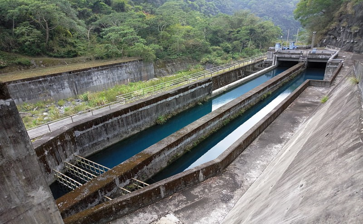 濁水溪流域新武界引水隧道計畫中的栗栖壩沉砂池