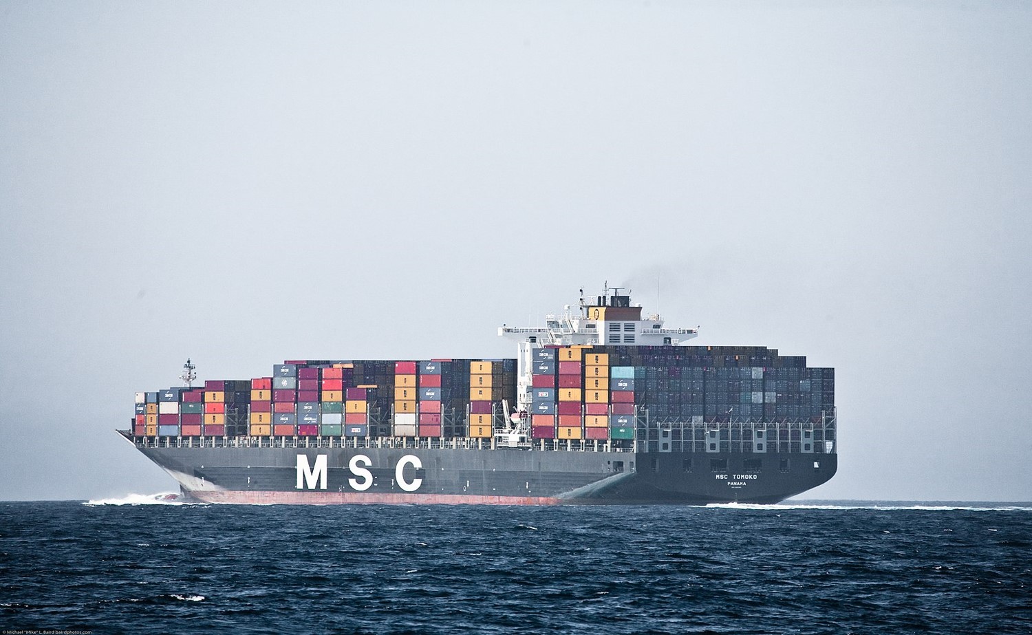 位於瑞士日內瓦的地中海航運公司的貨船