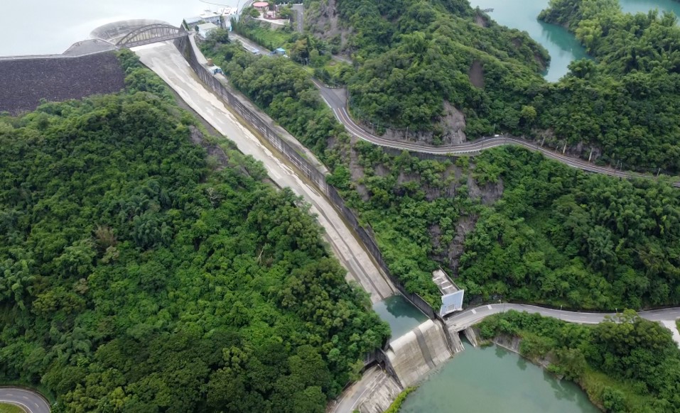 民國時代台南地區公共給水南化水庫設施溢洪道陡槽及跳斗