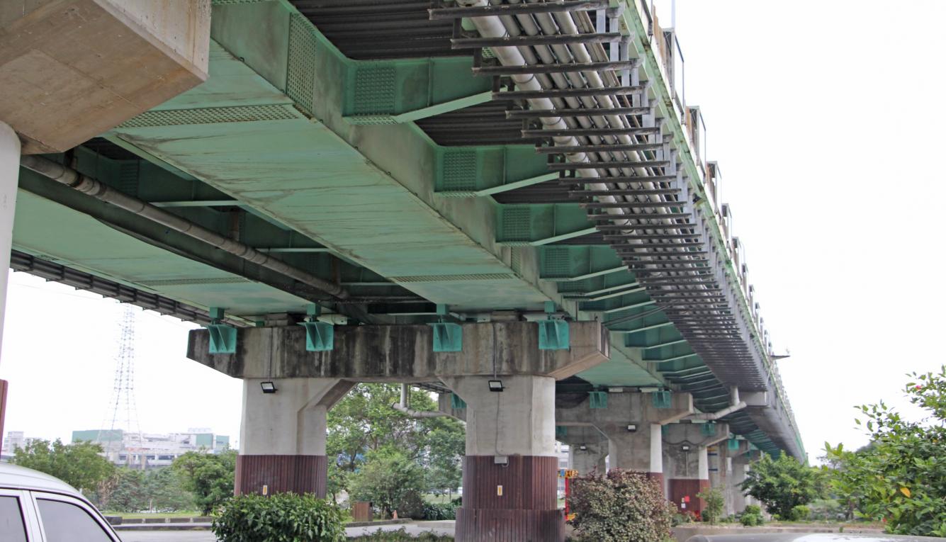 臺北市區鐵路地下化第三期工程「萬板專案」施工華翠大橋