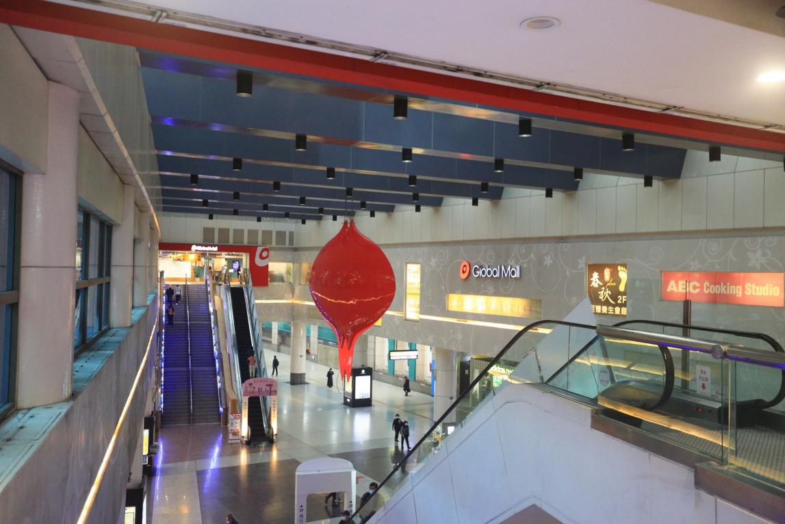 臺北市區鐵路地下化板橋新站二樓商店區設施