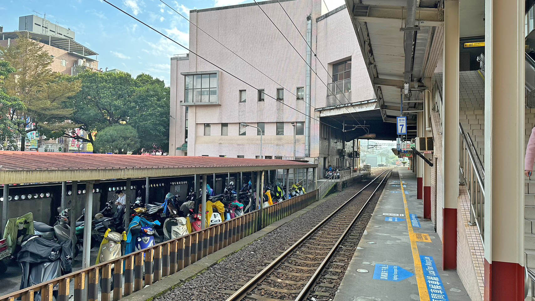 臺北市區鐵路地下化第三期工程「萬板專案」樹林車站設施