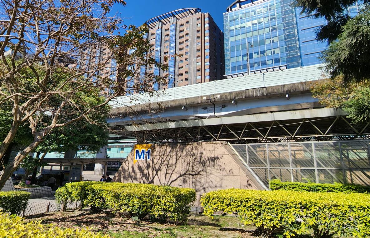 臺北市區鐵路地下化台北車站捷運出入口