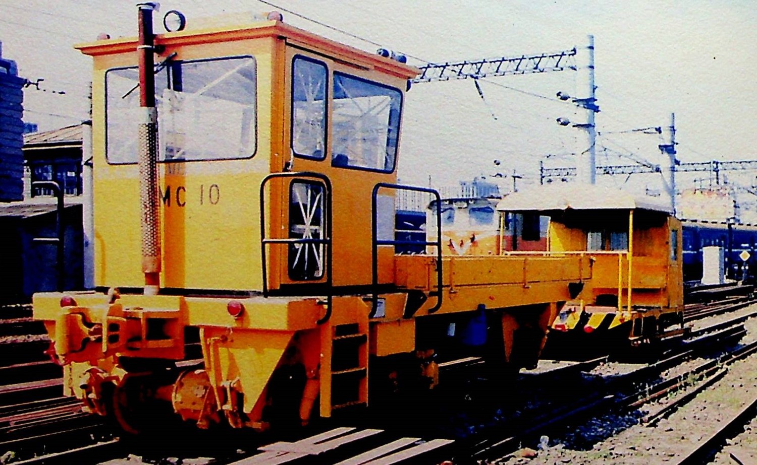 西部縱貫線電氣化工程保養工程車