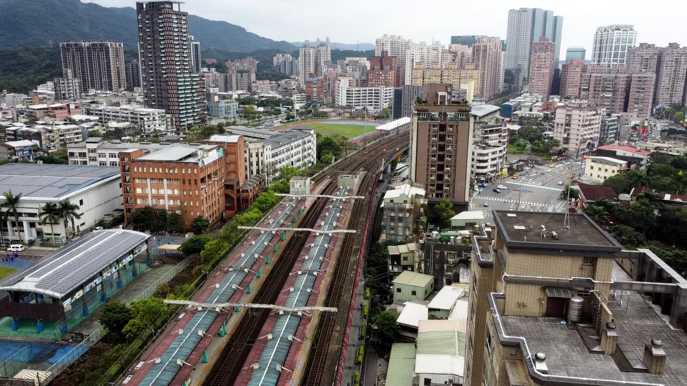 臺北市區車站鐵路地下化第四期東延南港工程「南港專案」汐止高架鐵路工程