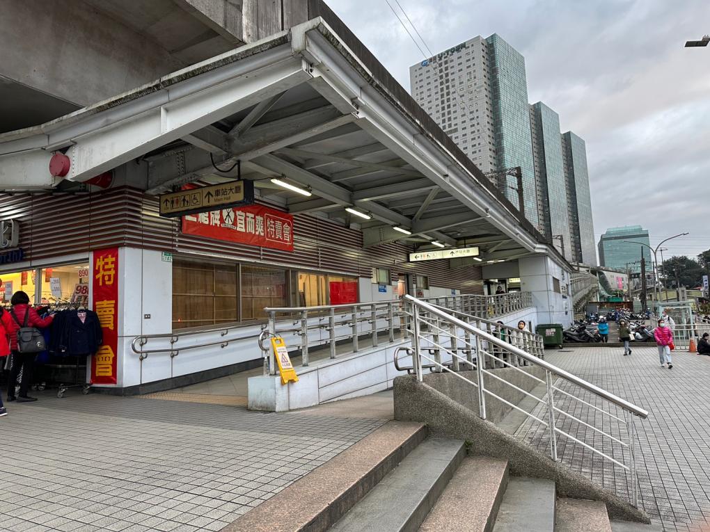 臺北市區車站鐵路地下化第四期東延南港工程「南港專案」汐科車站北口
