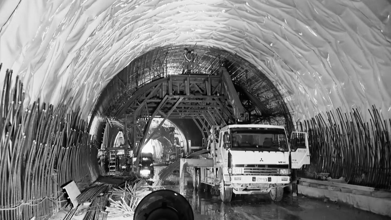 東線鐵路拓寬工程光復河底隧道施工