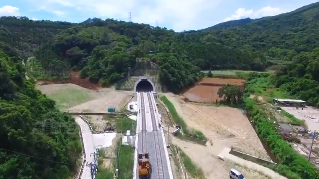 花東線鐵路雙軌隧道工程新自強隧道土建工程施工