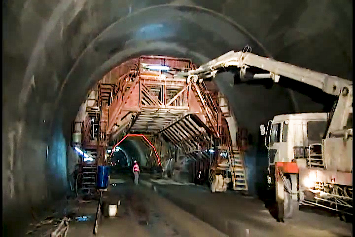 花東線鐵路雙軌隧道工程山里隧道土建工程施工