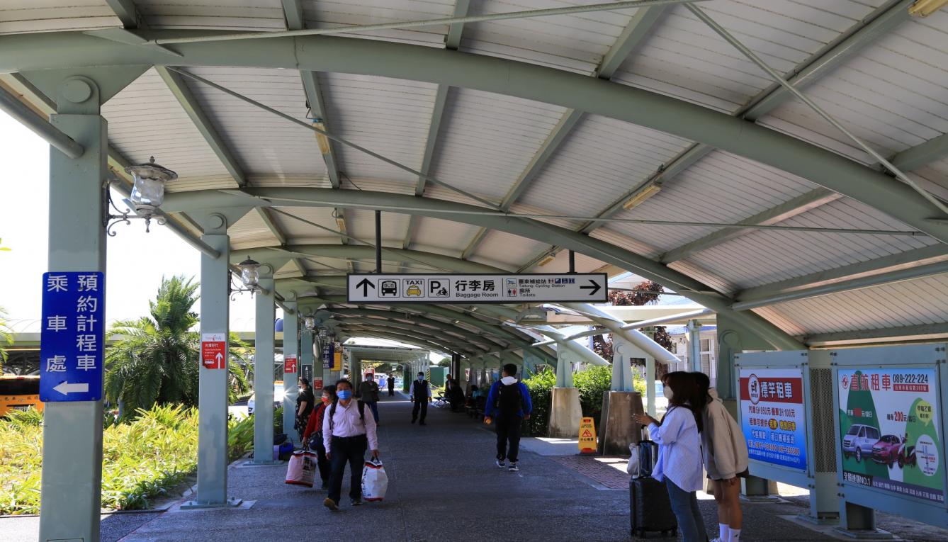 花東線鐵路瓶頸化雙軌路段及全線電氣化台東車站