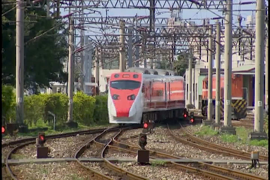 花東線鐵路全線單軌電氣化於103年6月通車