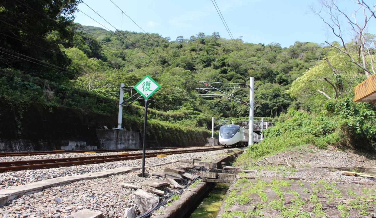 南迴鐵路電氣化南廻線中央隧道東口