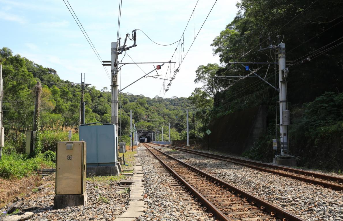 南迴鐵路電氣化南廻線菩安隧道