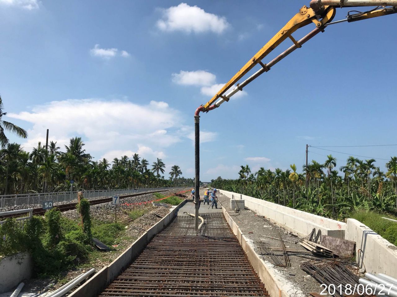 南迴鐵路電氣化潮枋段沿線北勢溪牛埔川橋改建工程