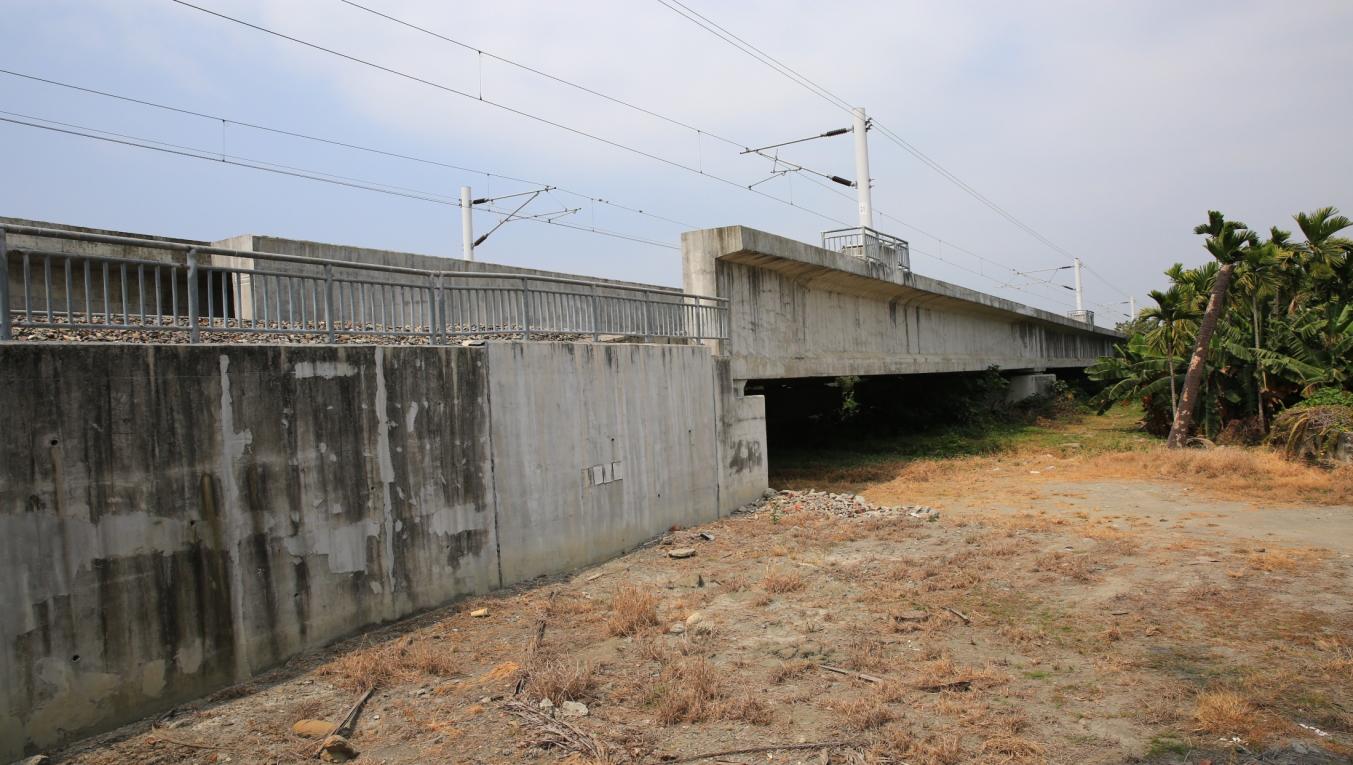 南迴鐵路電氣化潮枋段沿線北勢溪牛埔川橋改建工程