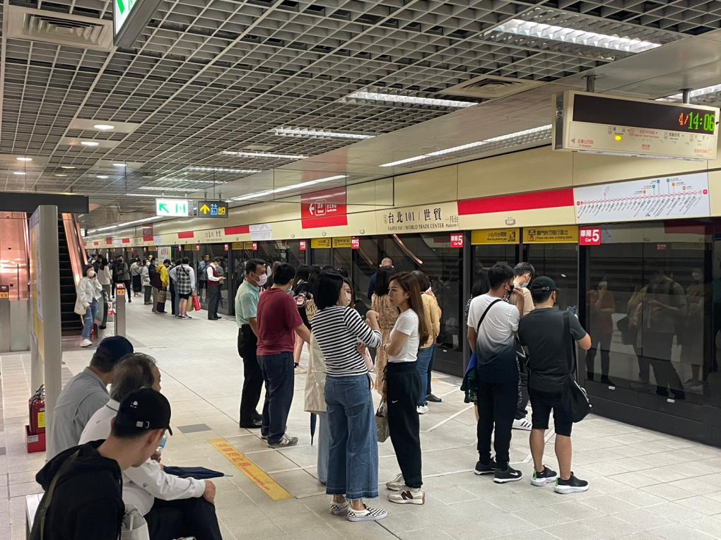 台北捷運信義線地下段台北101/世貿站(R03)地下二樓月台層