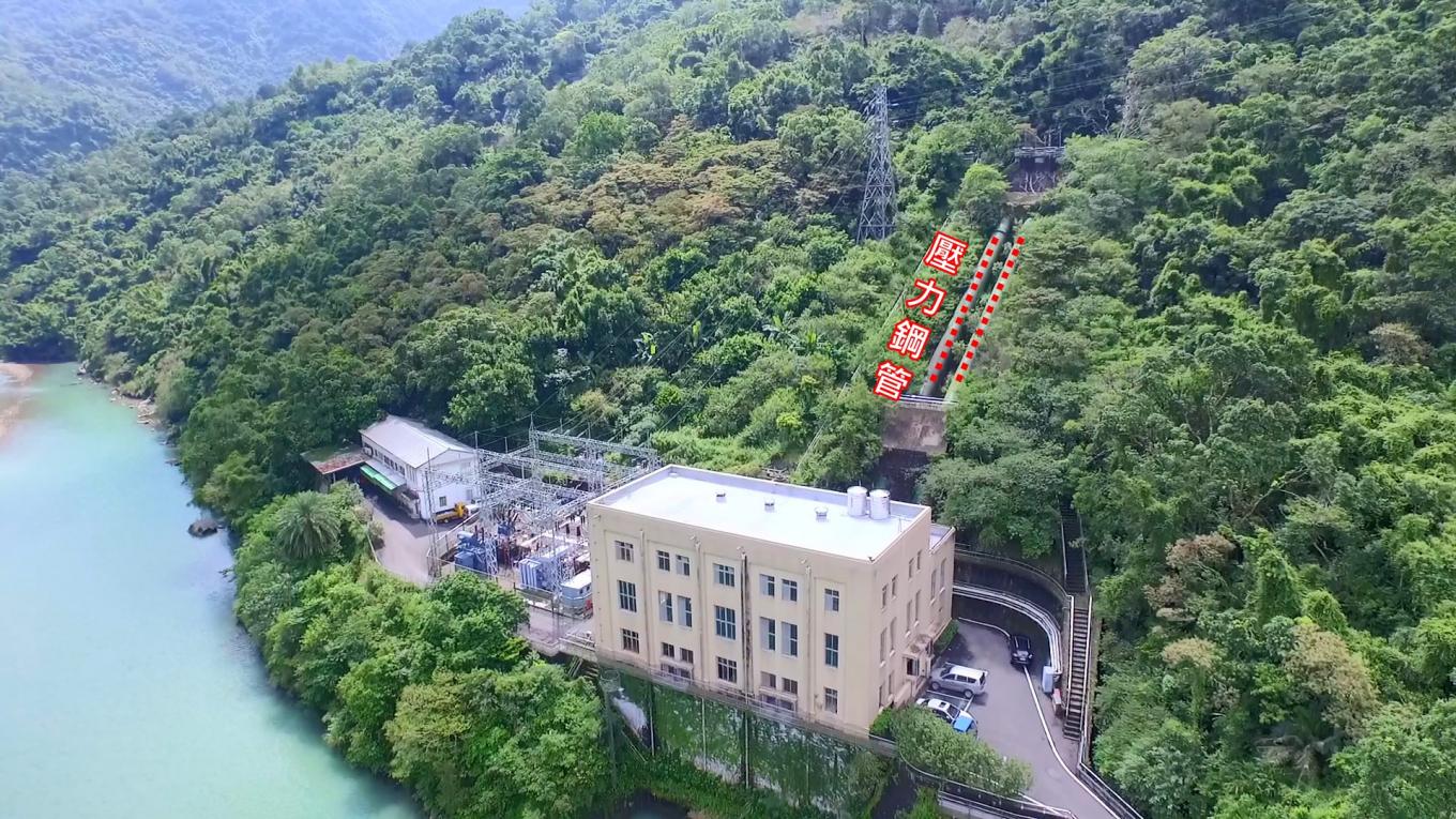 桂山電廠壓力鋼管：桂山電廠壓力鋼管共 2 支，每支各長 59.19 公尺，內徑 2.3 公尺 。