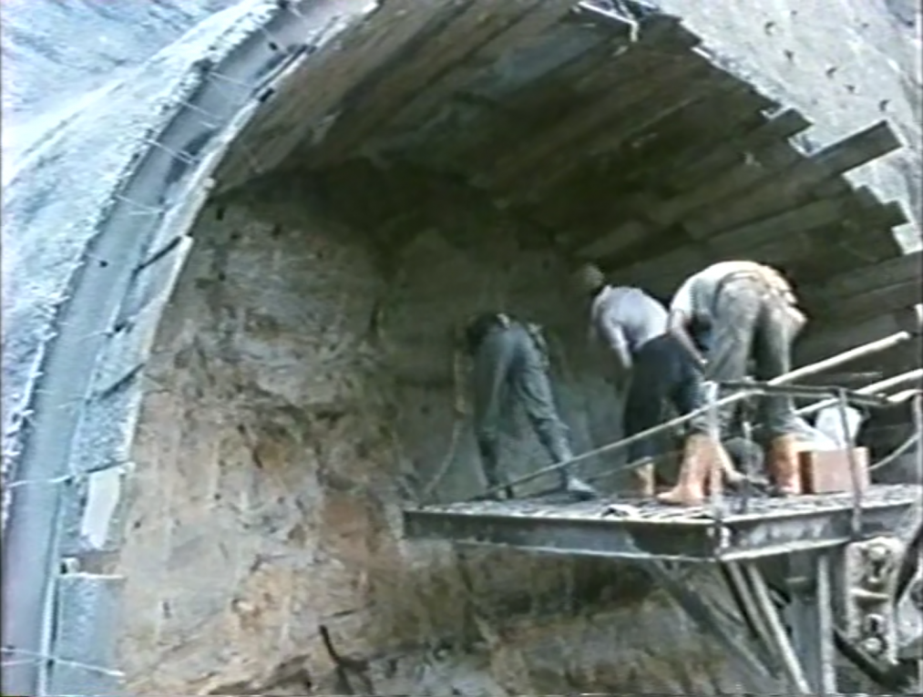 三義壹號隧道工程橫坑工作面施工