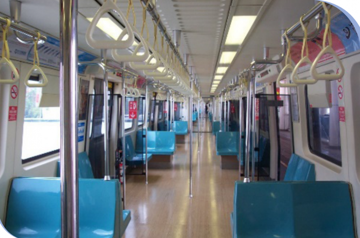台北捷運高運量各線電聯車座椅採縱橫混合式排列(淡水線)