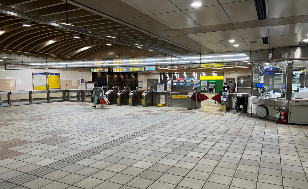 捷運板南線土城線沿線車站土城站(BL03)大廳層