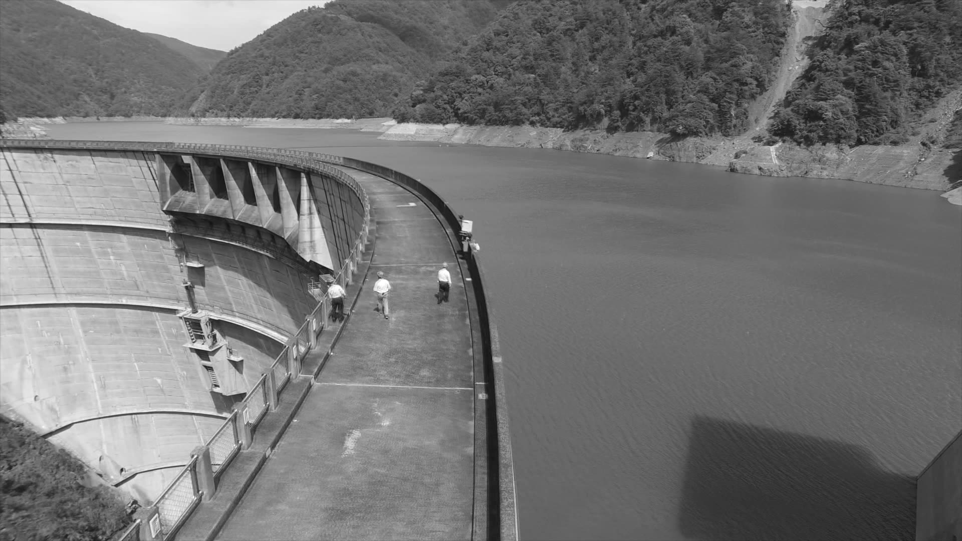 大甲溪流域德基水庫壩體上方走廊