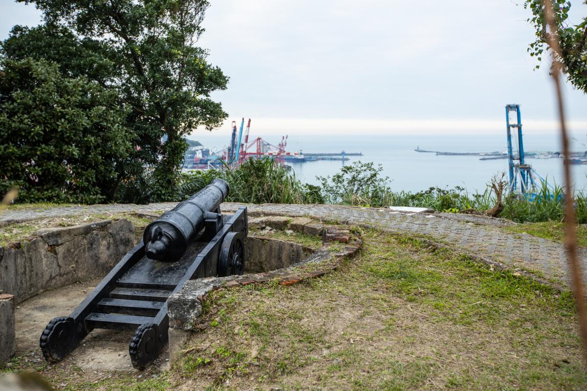 基隆港:基隆二沙灣砲台  1885年台灣巡撫劉銘傳所修築