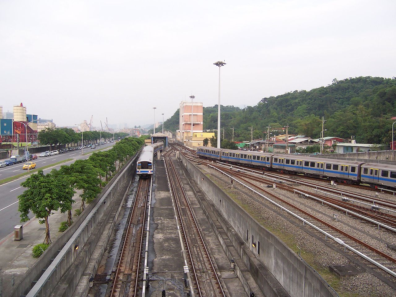 捷運板南線南港線南港調度機廠
