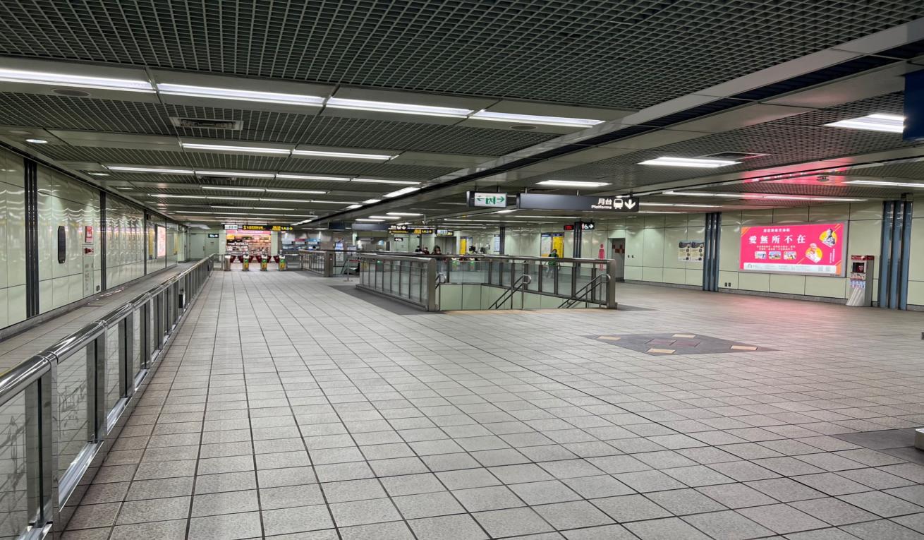 捷運板南線南港線南港站(BL22)地下１樓大廳層