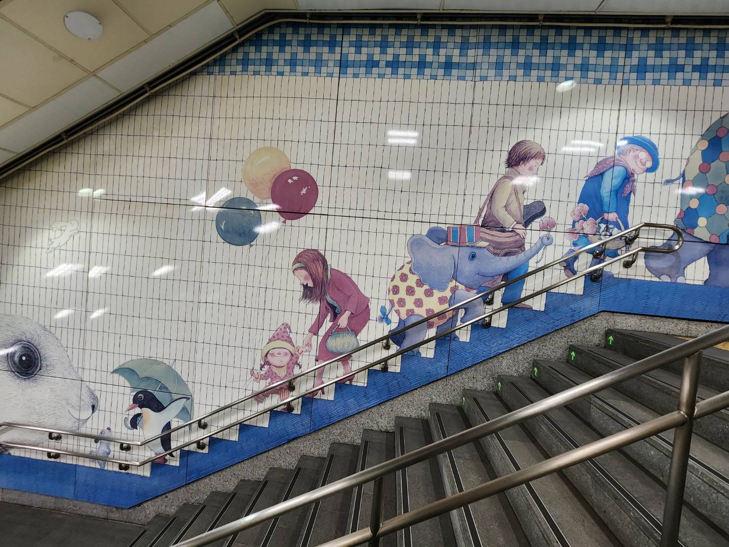 捷運板南線南港線南港站(BL22)公共藝術