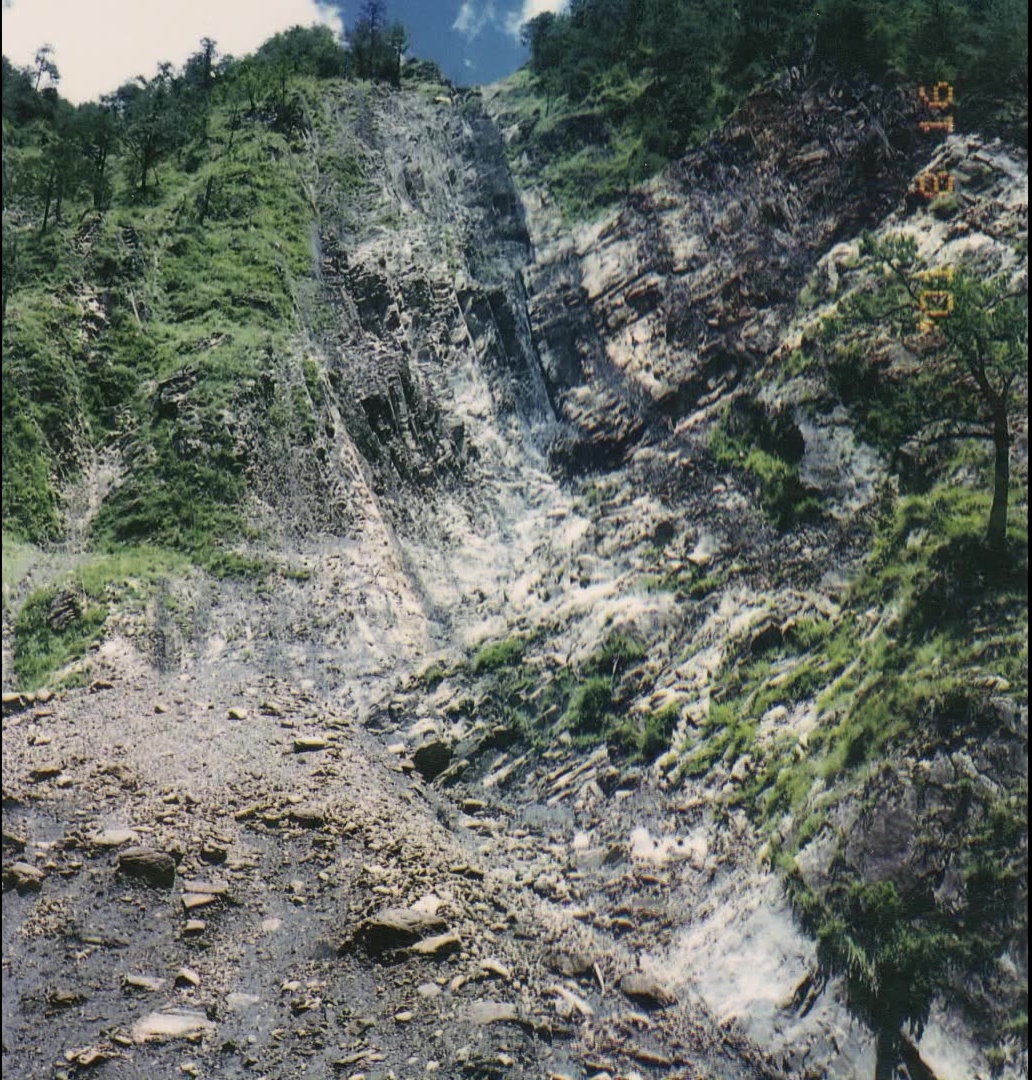 大甲溪流域德基水庫921地震邊坡搶修畫面