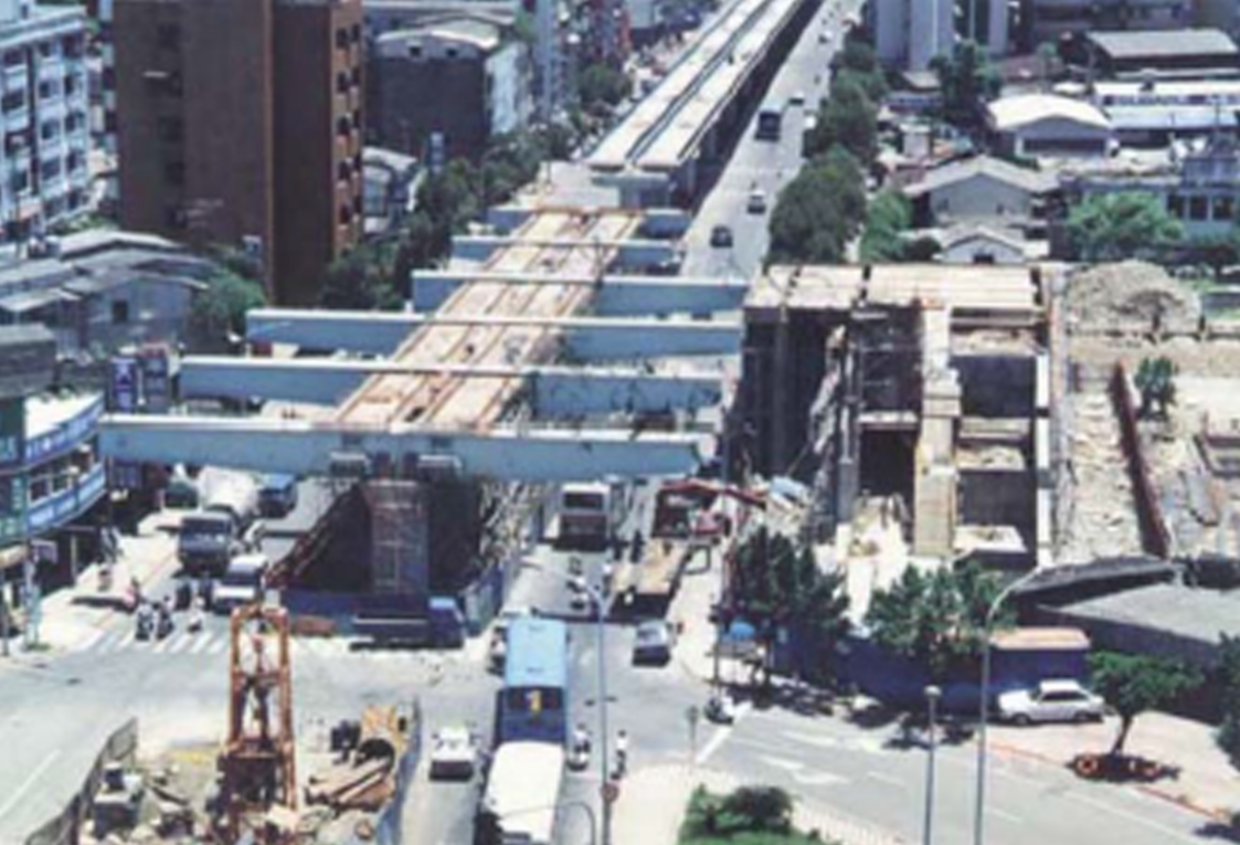 捷運文湖線施工