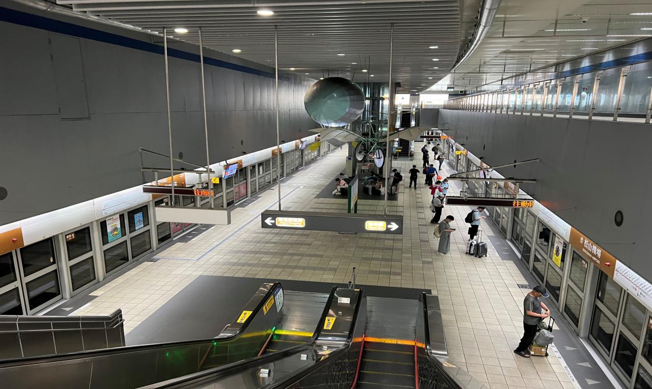 捷運內湖線沿線車站松山機場站(BR13)地下四樓月台層