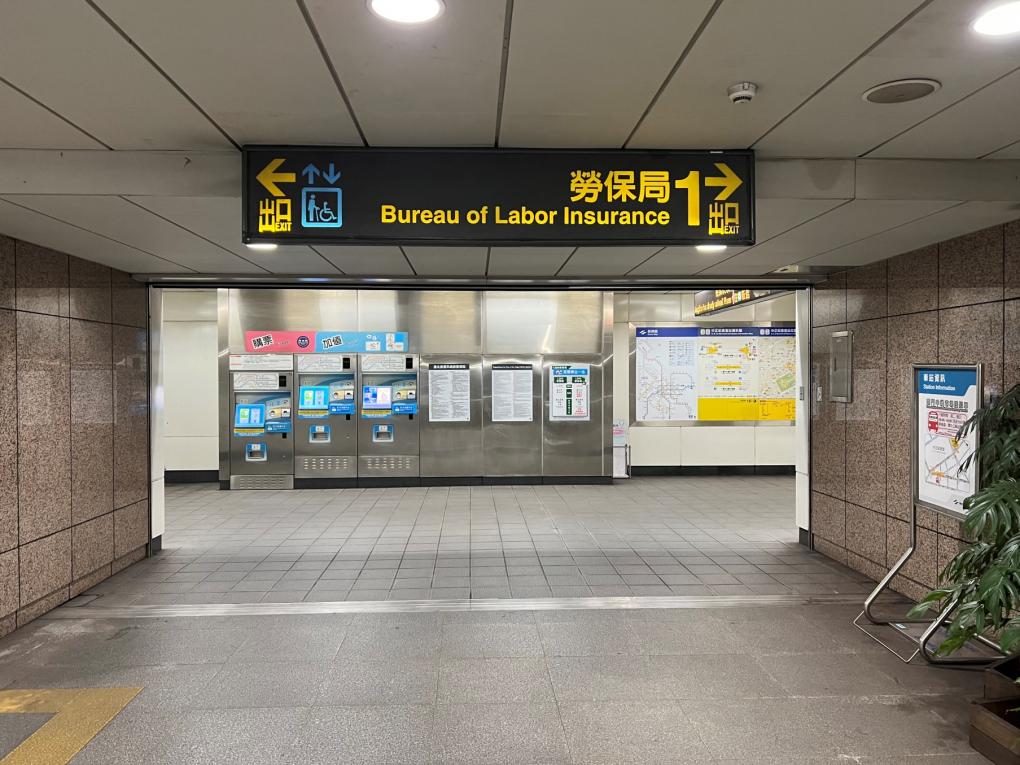 捷運松山新店線之小南門線中正紀念堂站(G10)大廳層