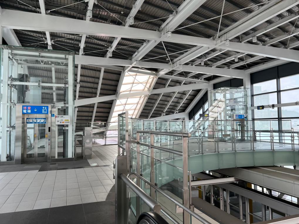 捷運中和新蘆線中和線沿線車站-景安站(O02)地上六樓環狀線天橋層